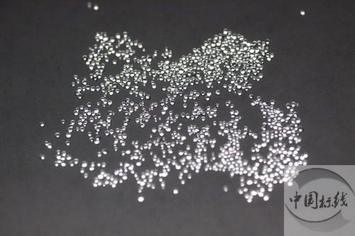达孜金属表面处理厂喷砂玻璃微珠清理